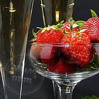 Купить Ароматизатор пищевой Strawberry & Champagne, 1 литр в Украине