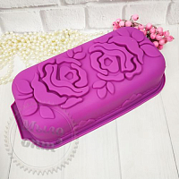 Bakeware Cake with a rose