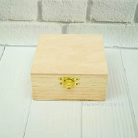 Wooden box 10x10x5 cm