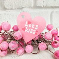 Let's kiss tag