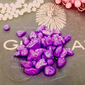 Купить Камушки декоративные Фиолетовые, 500 гр в Украине