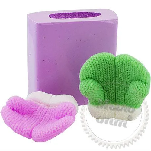 Dreamer goby shape and mittens, set of two 3D shapes