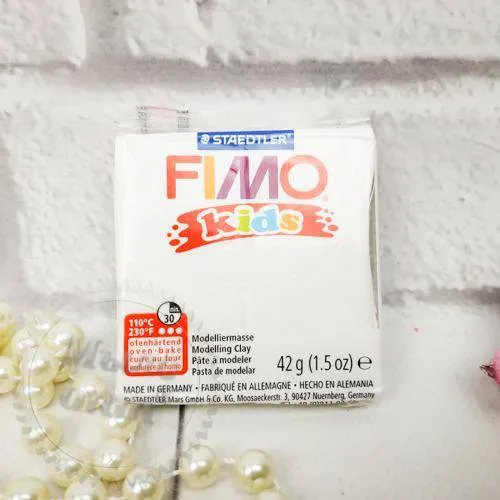 Фимо Кідс полімерна глина Fimo Kids №052, блискучий білий 75.00 грн. рейтинг ⭐⭐⭐⭐⭐ Мило Опт