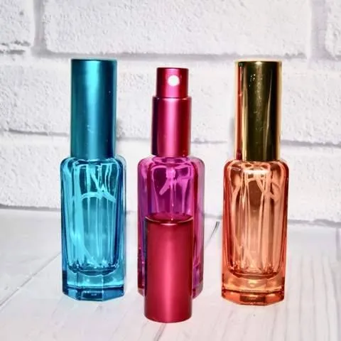Glass bottle Venice 15 ml from 100 pieces Mylo Opt global supplier Glass bottle Venice 15 ml from 100 pieces cosmetic ingredient Mylo Opt
