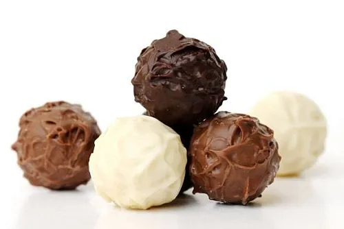 Chocolate chips white Caribe 50 g cosmetic ingredient Mylo Opt