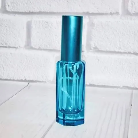 Glass bottle Venice 15 ml from 100 pieces Mylo Opt global supplier Glass bottle Venice 15 ml from 100 pieces cosmetic ingredient Mylo Opt