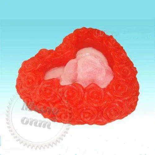 Силиконовая форма 3D Сердце в розах артикул Z10256
