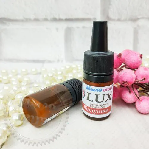 Отдушка LUX, 10 мл сырье для косметики Отдушка LUX, 10 мл артикул 850085