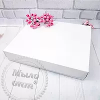 Decorative box Top white