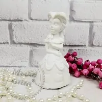 Plaster figure Pretty Woman with a Rose cosmetic ingredient Mylo Opt