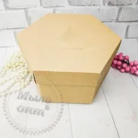 Коробка Шестигранная крафт з тисненням Ялинка