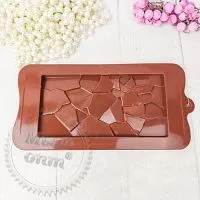 Chocolate mold Broken glass cosmetic ingredient Mylo Opt
