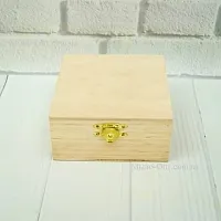 Wooden box 10x10x5 cm
