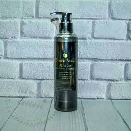 Secret key Black Snail All in One Treatment Shampoo, 397.55 UAH, rating ⭐⭐⭐⭐⭐ Milo Opt