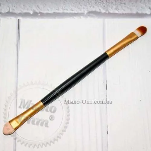 Double eyeshadow brush with applicator No. 02, 41.30 UAH, rating ⭐⭐⭐⭐⭐ Milo Opt