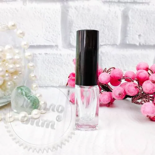 Capri bottle with plastic spray 4 ml from 10 pcs Mylo Opt global supplier Capri bottle with plastic spray 4 ml from 10 pcs cosmetic ingredient Mylo Opt