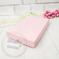 Коробка для довгих сережок Рожева
