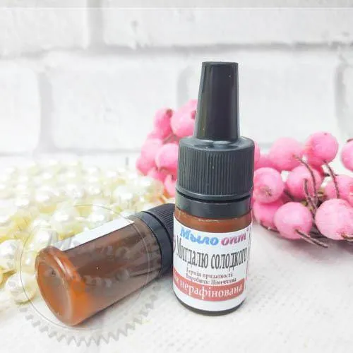 Sweet Almond Oil Unrefined 1 L cosmetic ingredient Mylo Opt